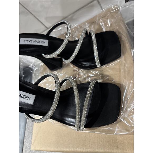 Steve Madden Libbie Black Nubuck 4.5” High Sandals, Rhinestone Straps Size 7.5 - Picture 7 of 16
